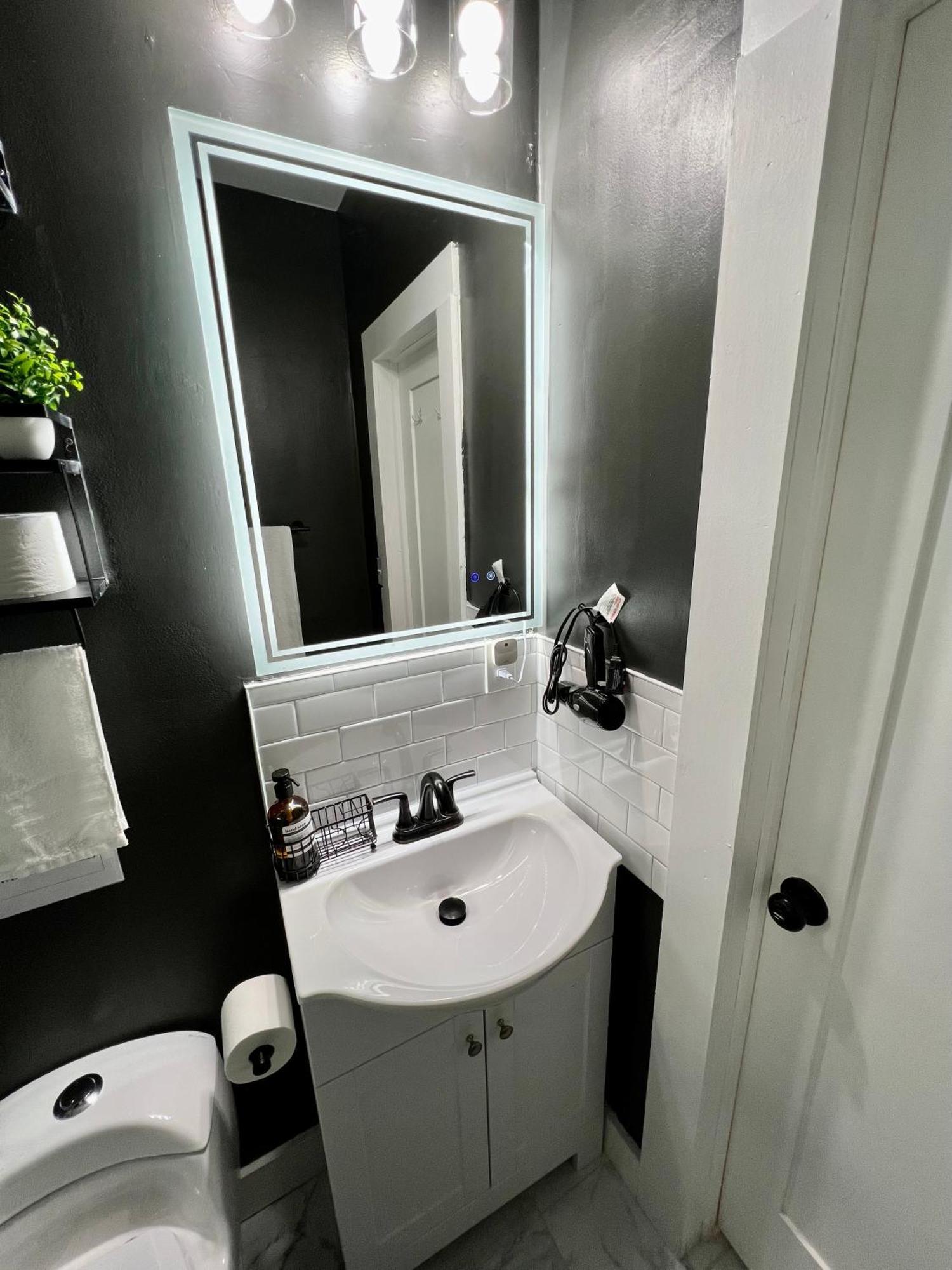 Charming 2Br 2Ba 10 Min Dt Airport By Lsp Homes Atlanta Bagian luar foto