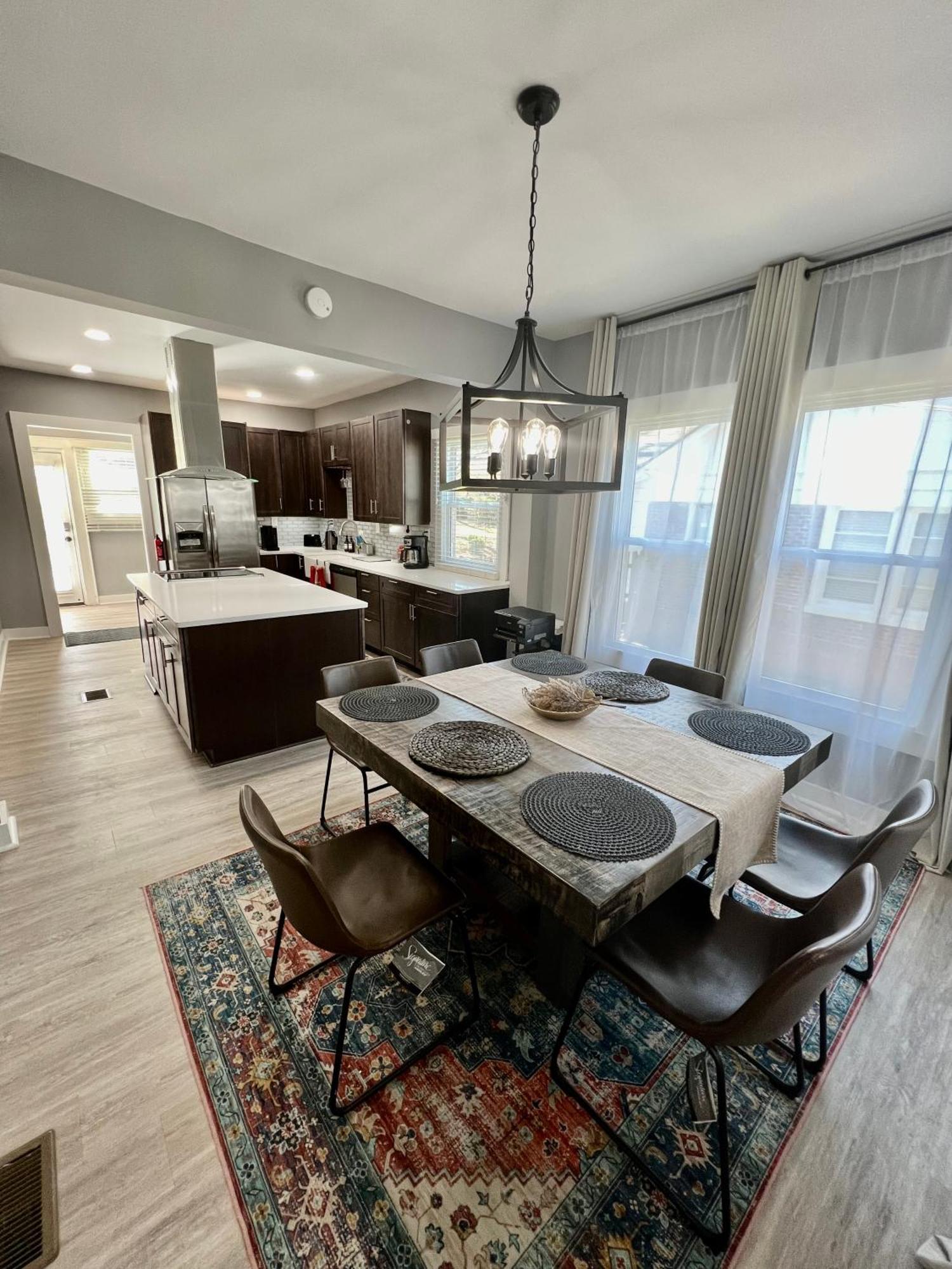 Charming 2Br 2Ba 10 Min Dt Airport By Lsp Homes Atlanta Bagian luar foto